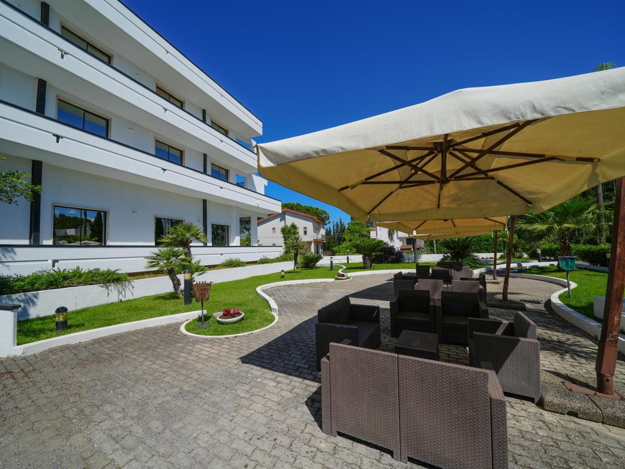 Hotel Club Clorinda Nuova Gestione 2024 Paestum Buitenkant foto